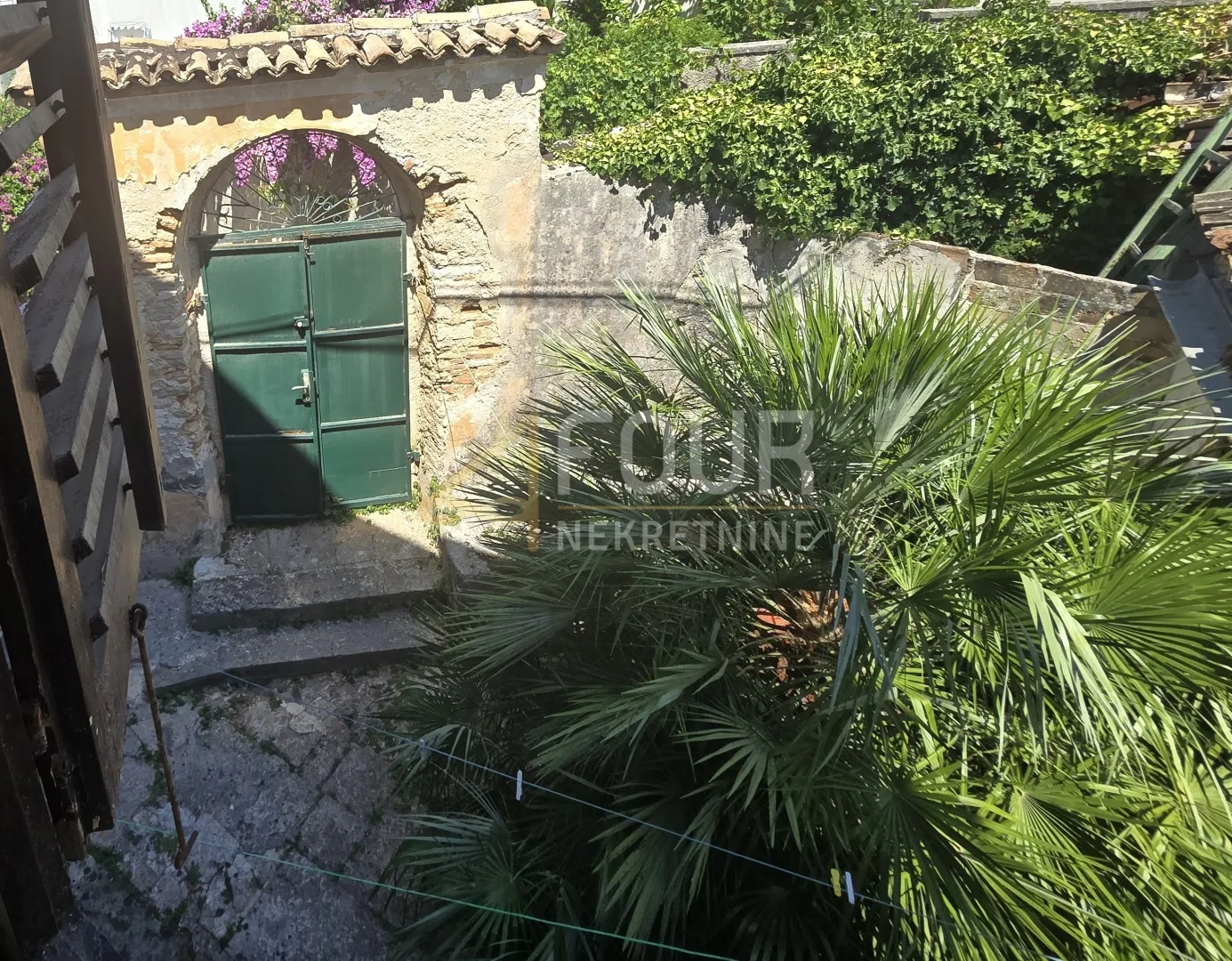 mali lošinj, 488m2, kamena starina 100m od mora - slika 3