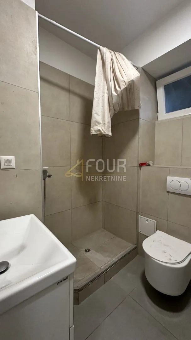 najam, rijeka, mlaka, 3s+db, 70m2 - do 7 radnika - slika 12