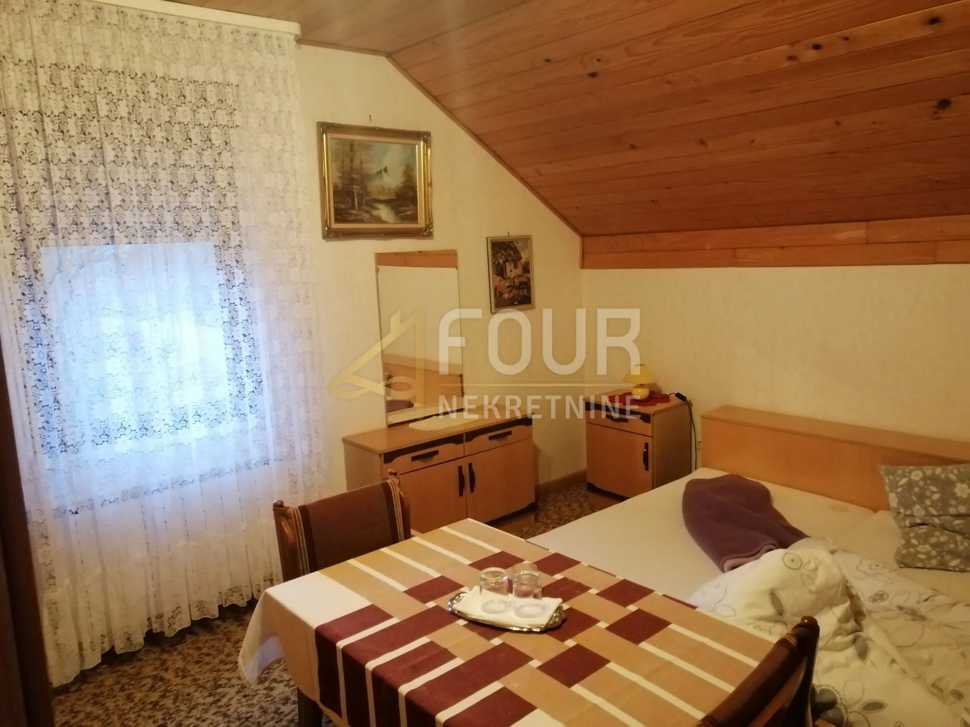 gorski kotar, brod na kupi, kuća 400m2 s velikom okućnicom - slika 19