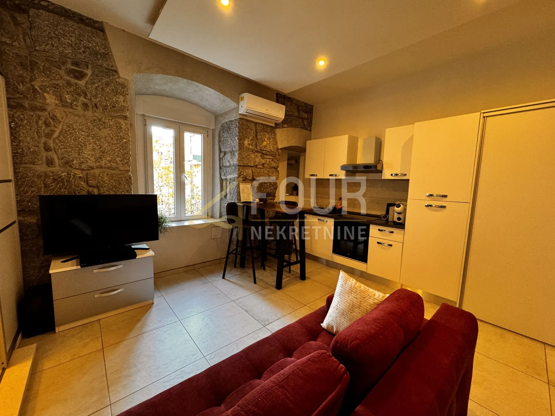 rijeka, centar, 166.49m2, u naravi 5 apartmana - slika 9