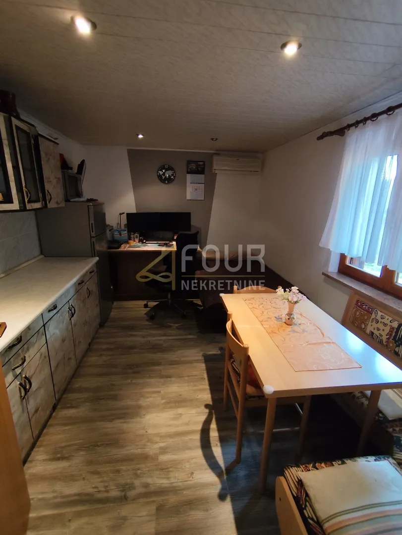 istra, medulin, 2 apartmana, okućnica, pogled na more - slika 6
