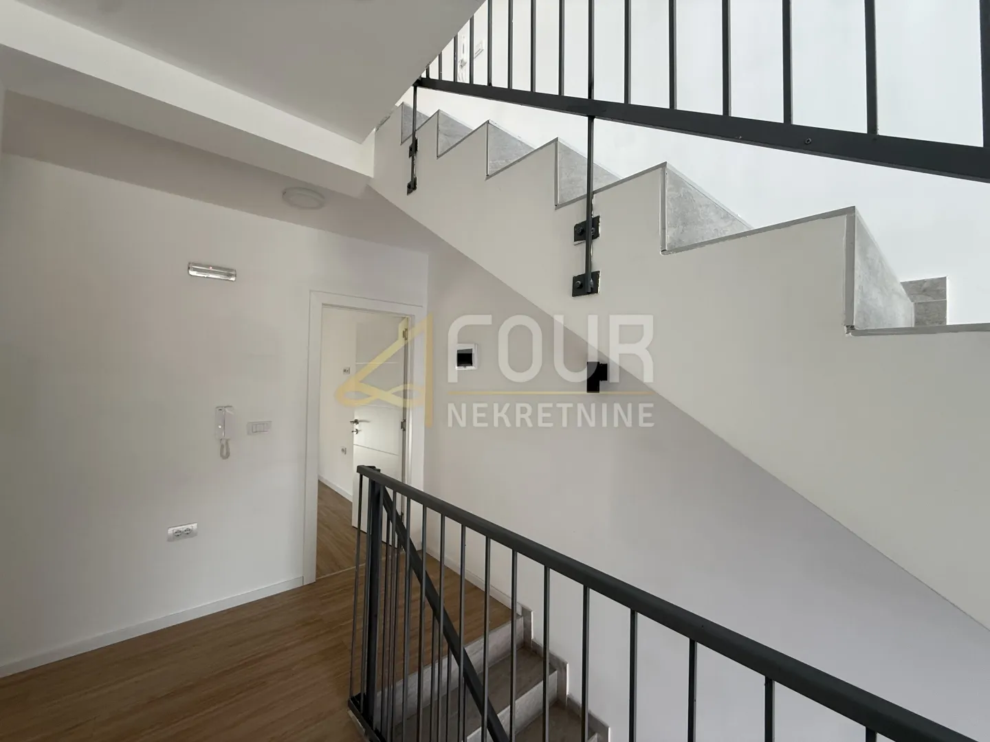 istra, poreč, 4s+db stan s terasom 168,14m2 - slika 17