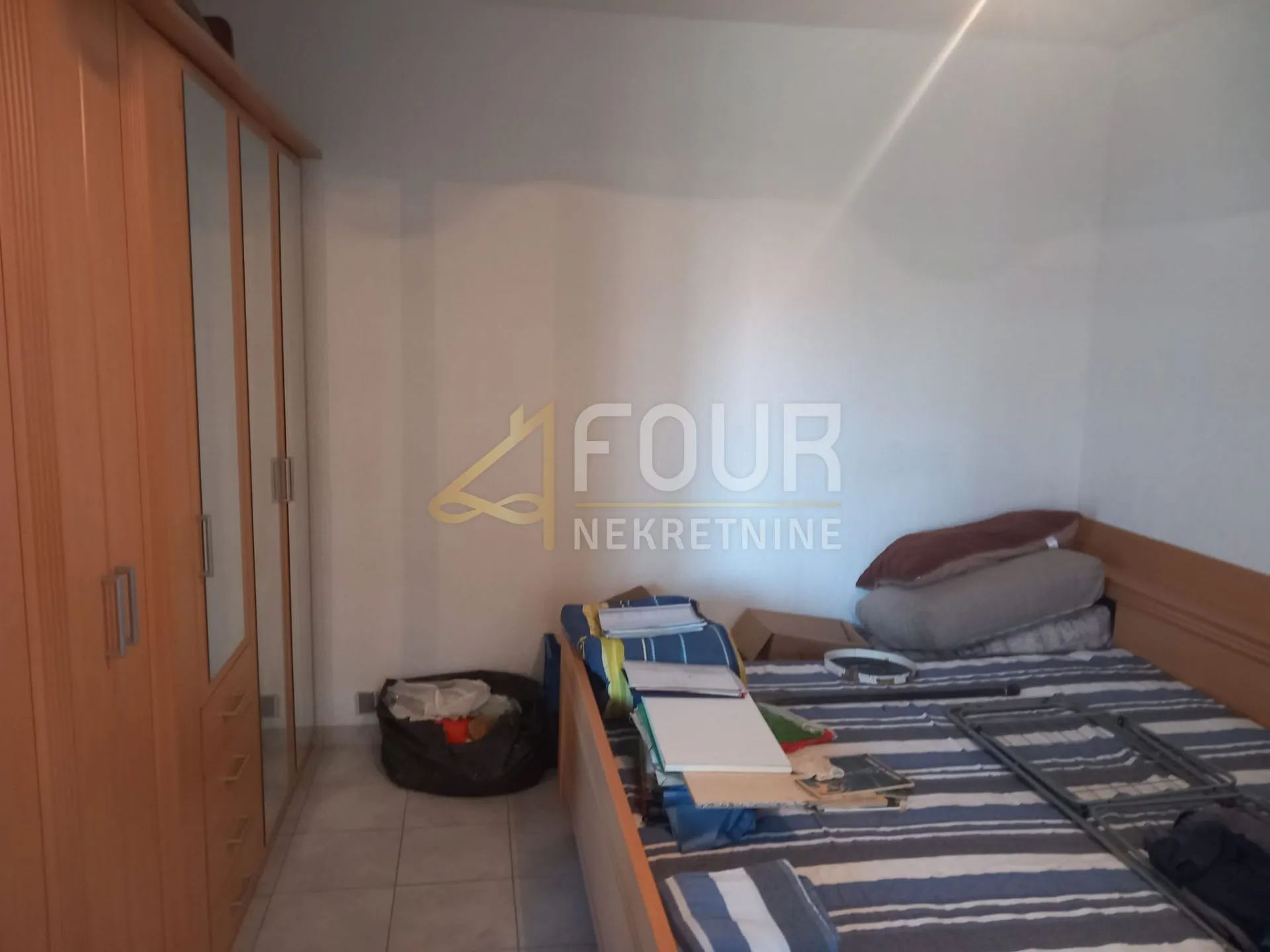 mali lošinj, samostojeća kuća 2. red do mora - slika 9