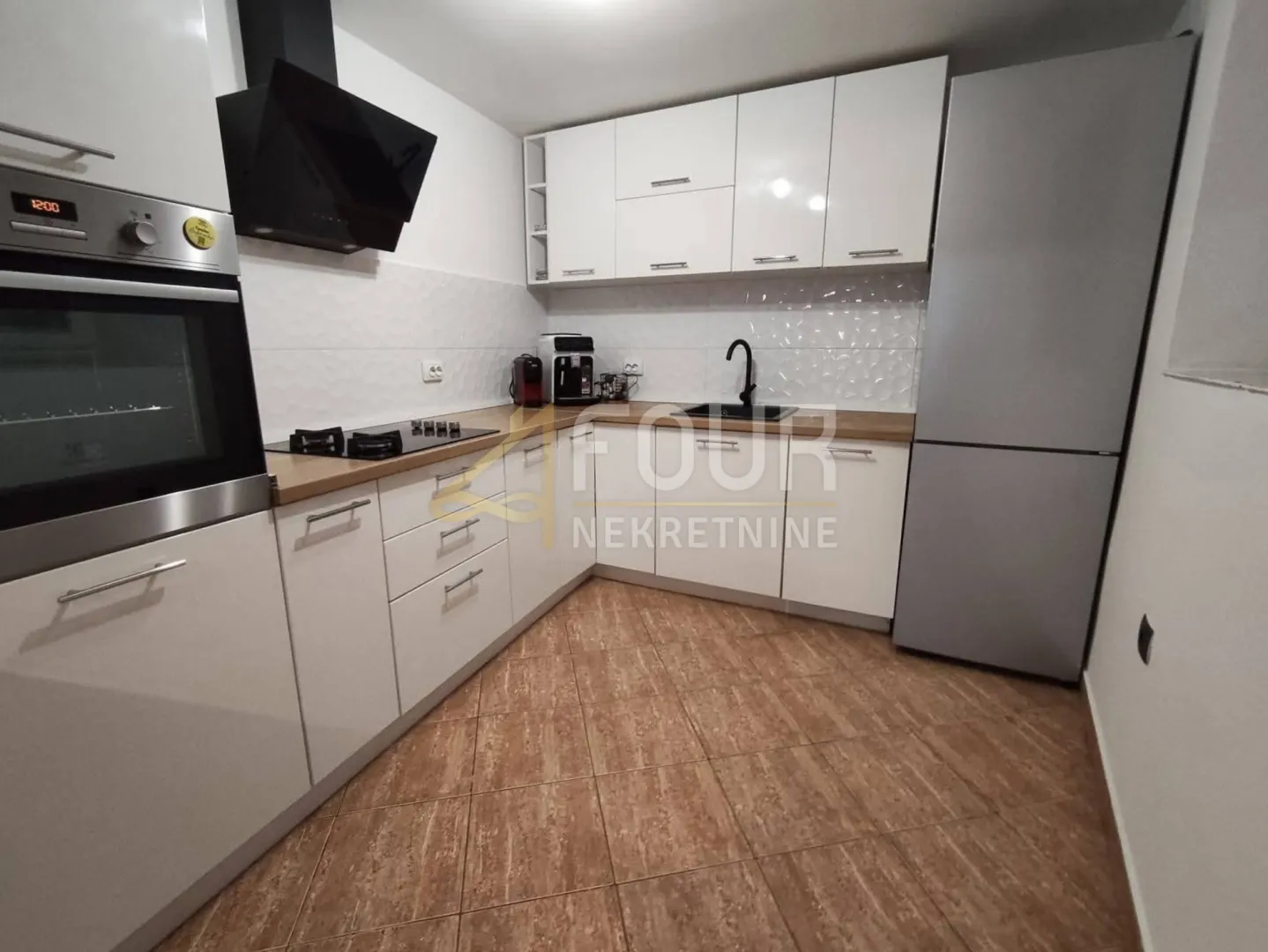 kraljevica, križišće, kuća u nizu s bazenom, 177m2 - slika 6