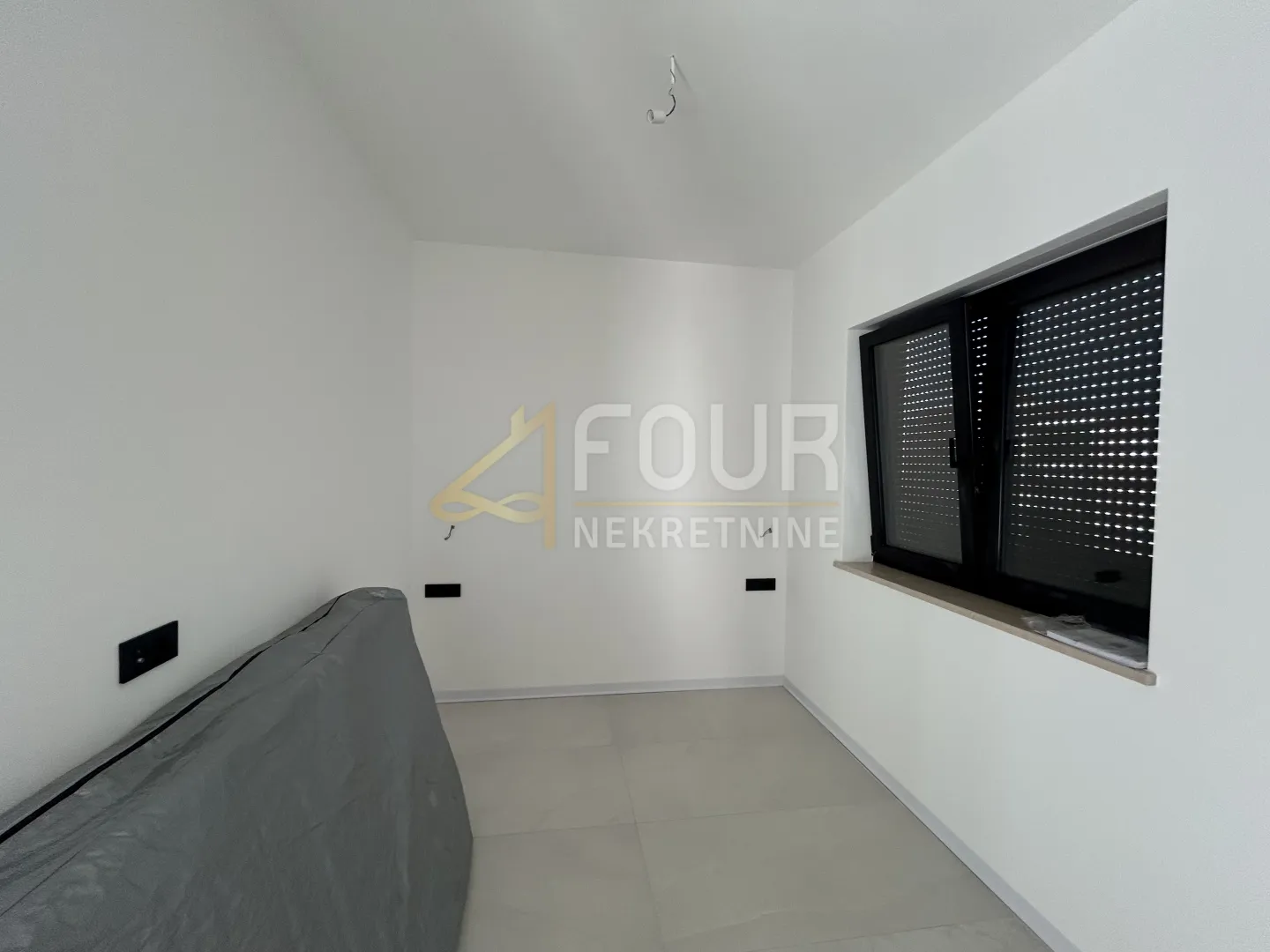 istra, poreč, 3s+db s bazenom - novogradnja - slika 9