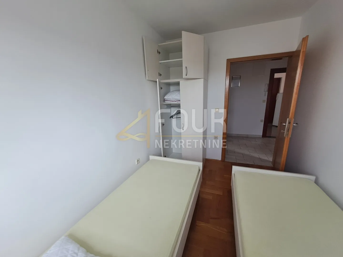 otok krk, malinska, 61m2, 2s+db, terasa - slika 6