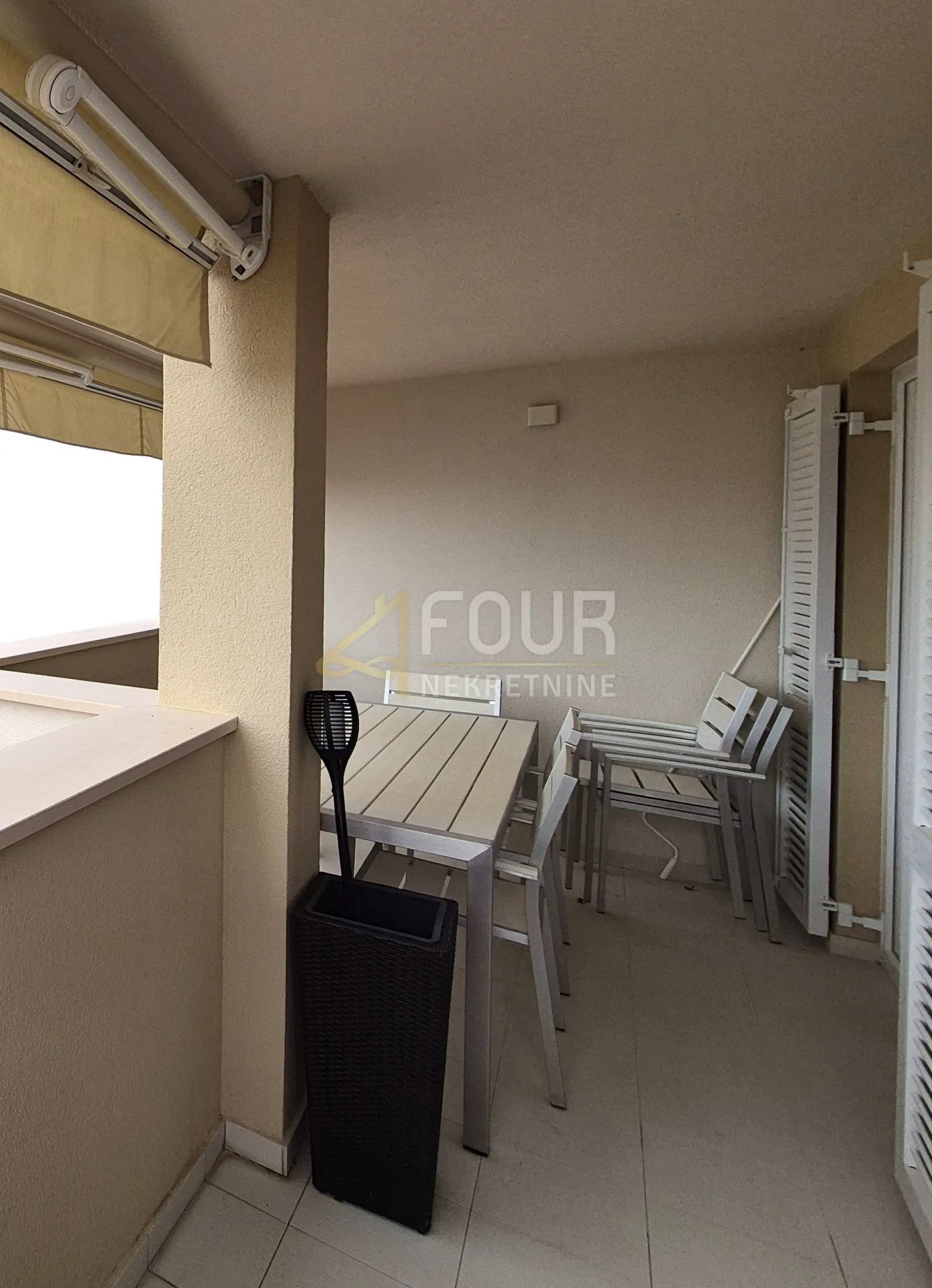otok krk, malinska, 100.02m2, 3s+db, 2 lođe, pogled na more - slika 19