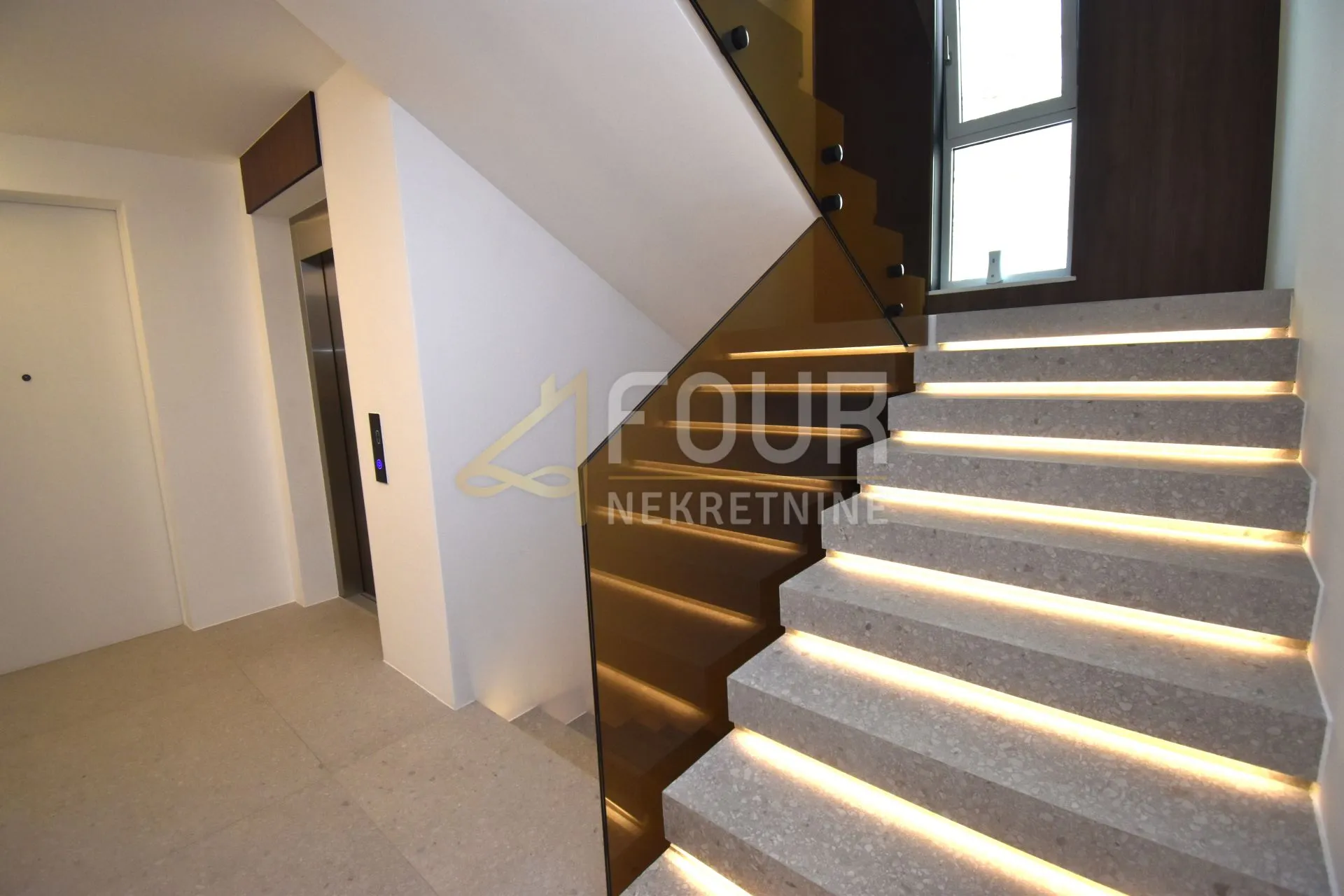 opatija, 112.28m2, luksuzan stan, 3s+db, velika lođa, pogled na more - slika 24