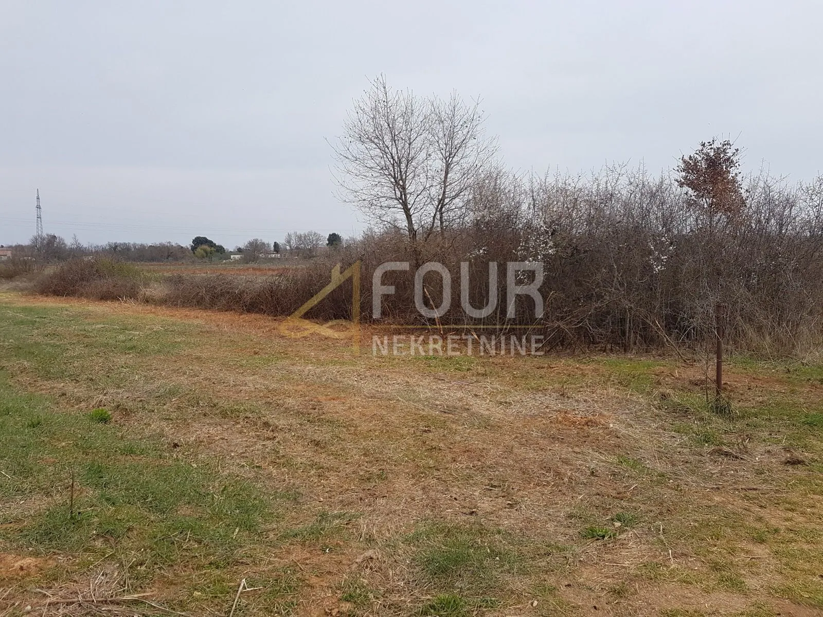 Istra, Medulin, poljoprivredno zemljište 1.654m2