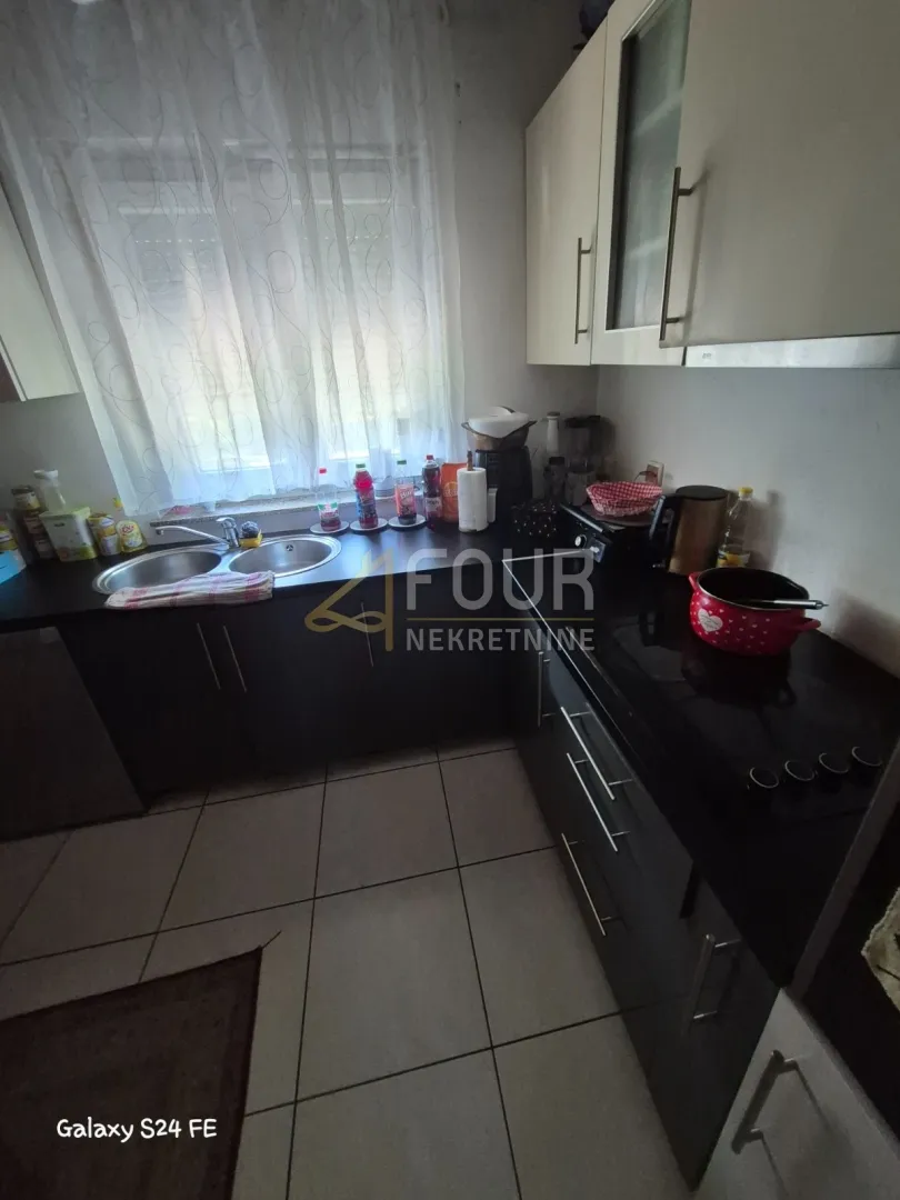 mavrinci, 230m2, samostojeća kuća - 3 stana - slika 5