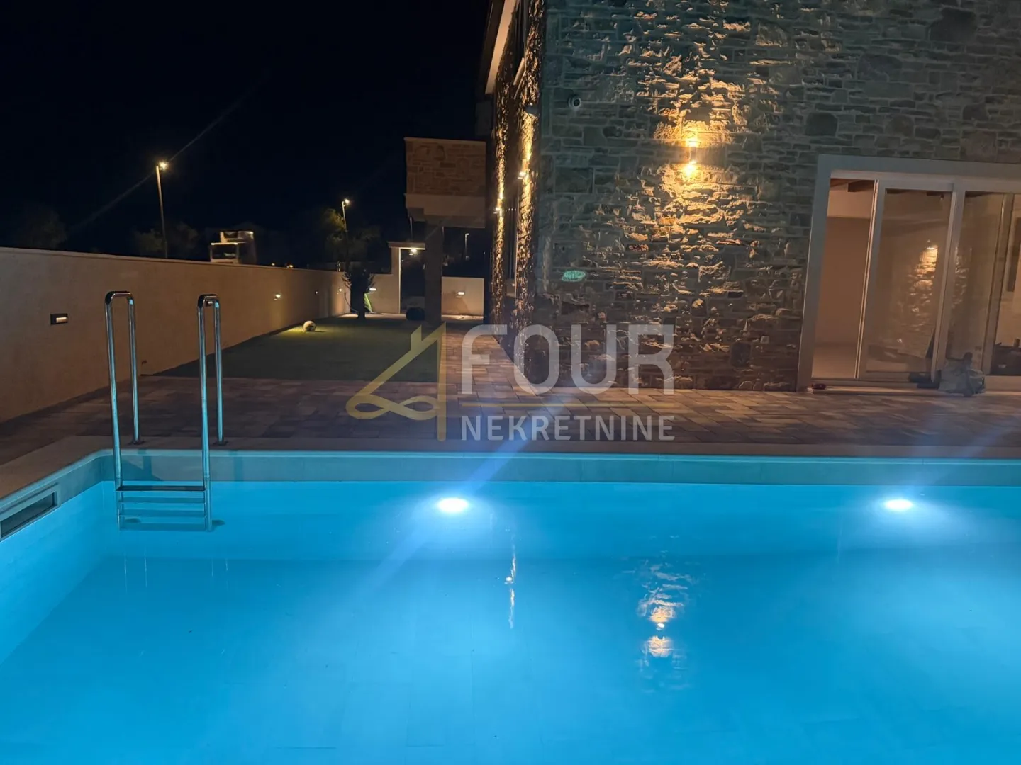 zadar, vrsi, samostojeća kuća s bazenom - slika 6