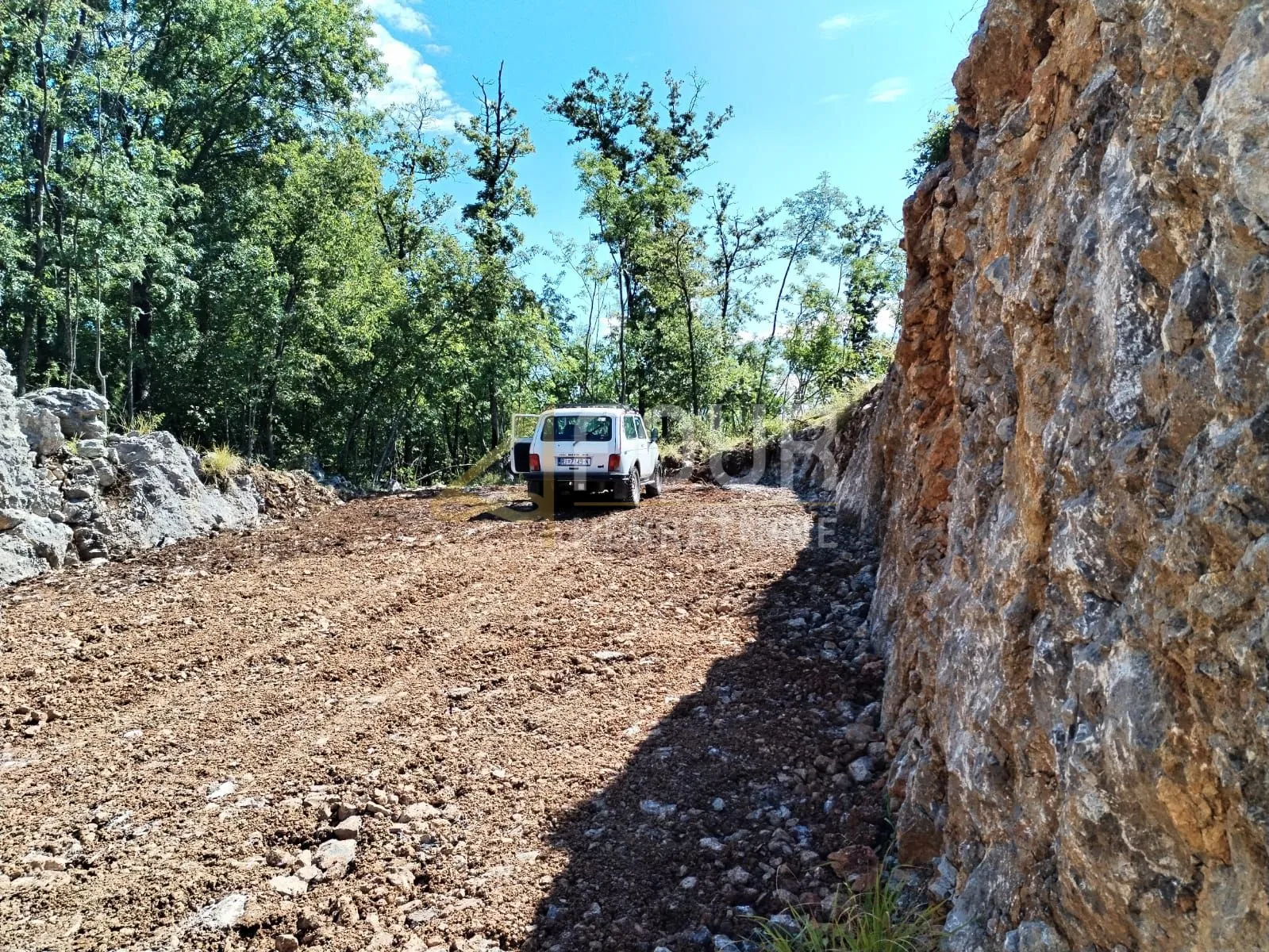 klana, breza, građevinsko zemljište od 2.536m2 - slika 4