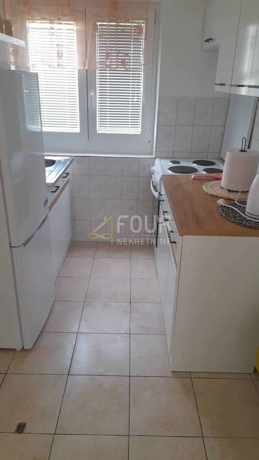 otok rab, kampor, samostojeća kuća, 265m2 - slika 7