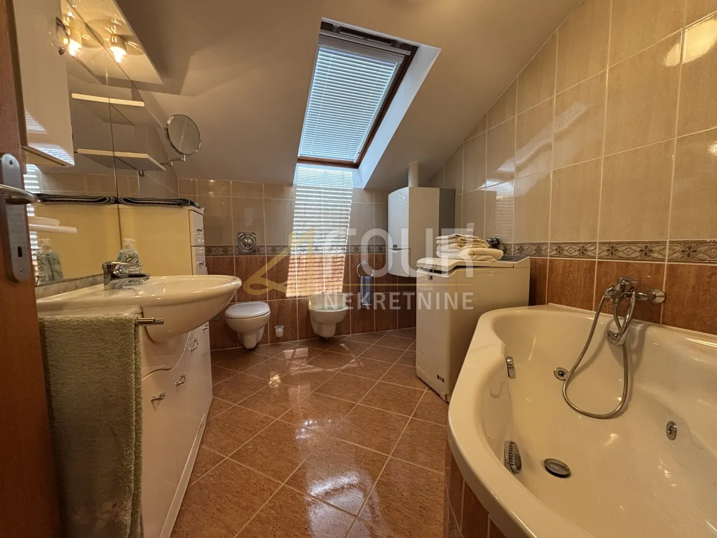 opatija, ičići, 92.18m2, dvoetažni stan, garaža - slika 15
