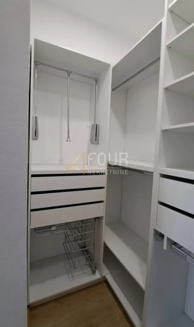 rijeka, potok, 125.21m2, u naravi 2 stana, balkon - slika 8