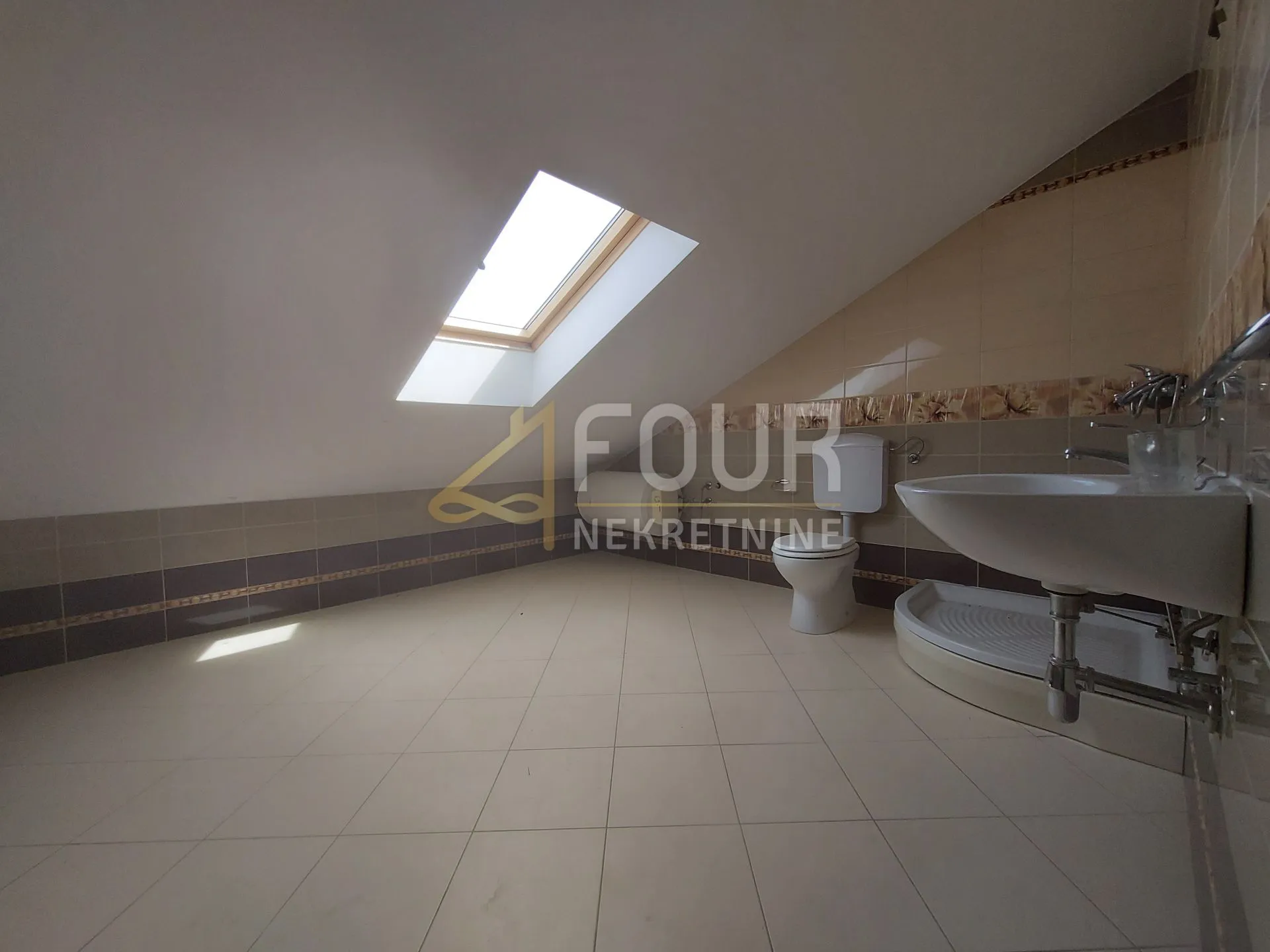 rijeka, drenova, dvoetažni 2s+db, balkon - slika 15