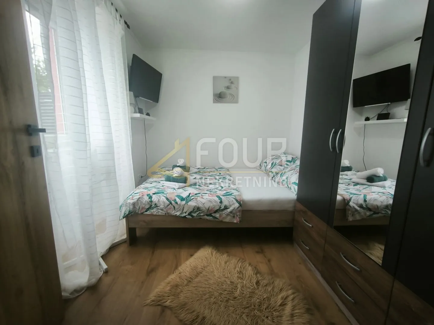 kraljevica, križišće, kuća u nizu s bazenom, 177m2 - slika 8