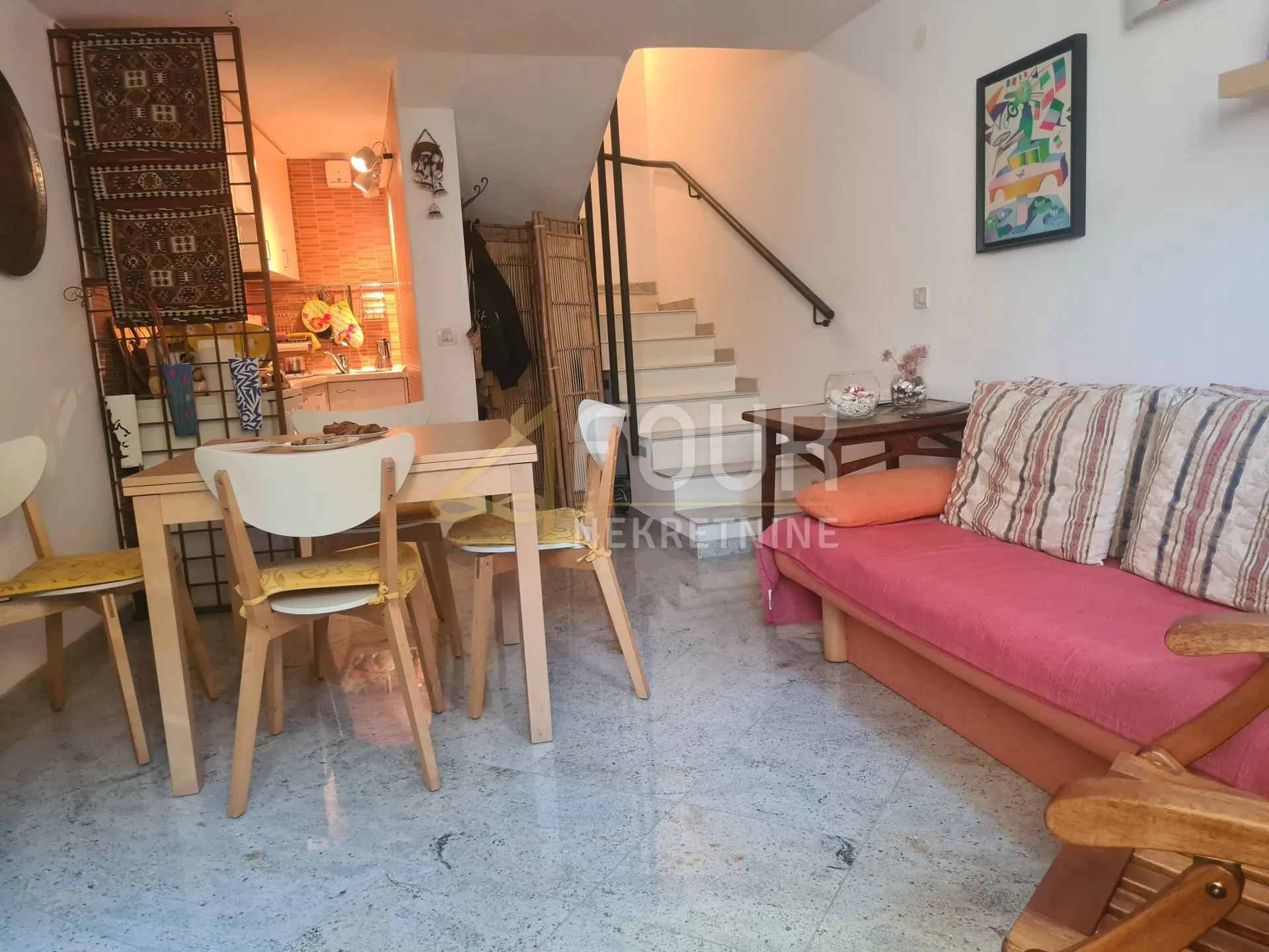 otok cres, cres, kuća i studio apartman u staroj jezgri - slika 3