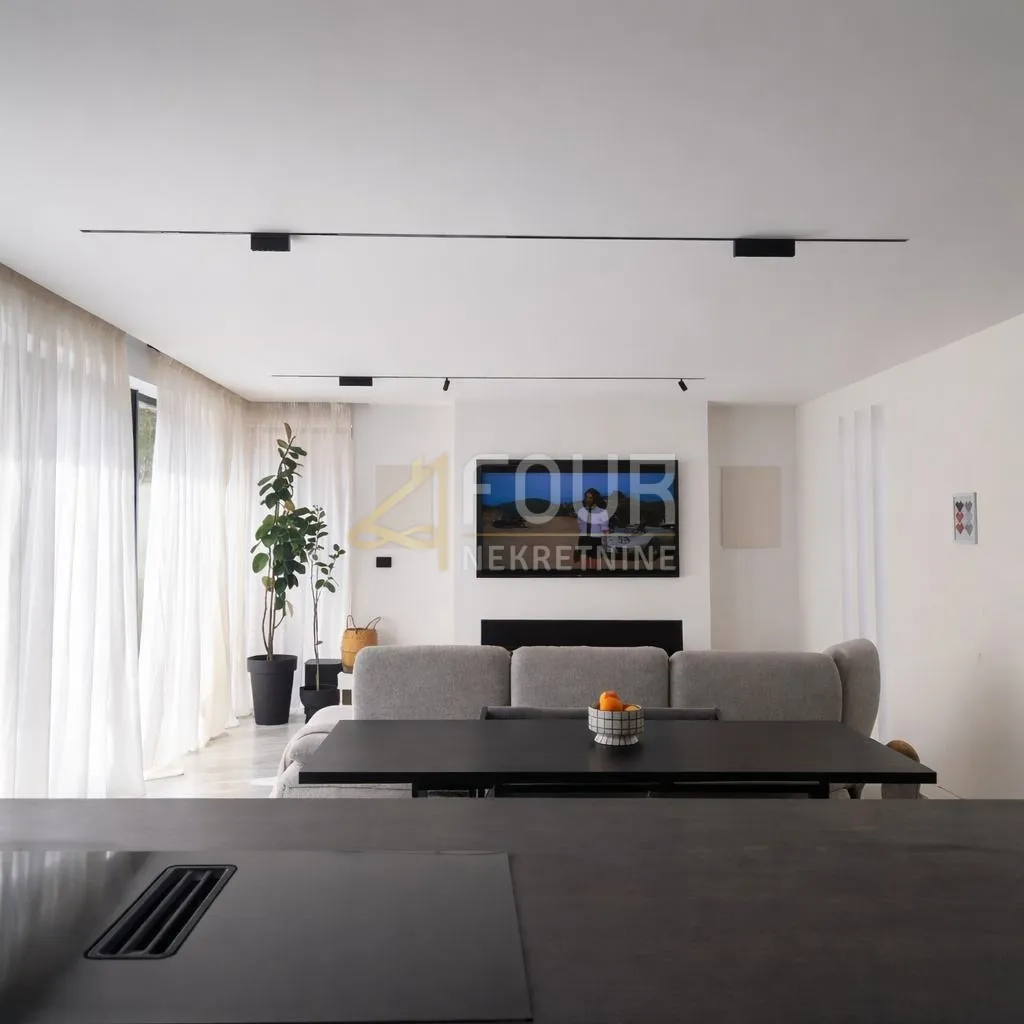 Istra, Labin, luksuzna samostojeća kuća, 143m2 - Presika, Labin