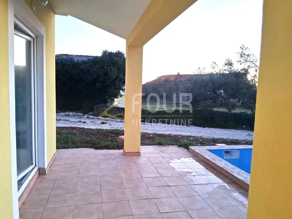 istra, svetvinčenat - okolica, samostojeća kuća s bazenom - slika 6