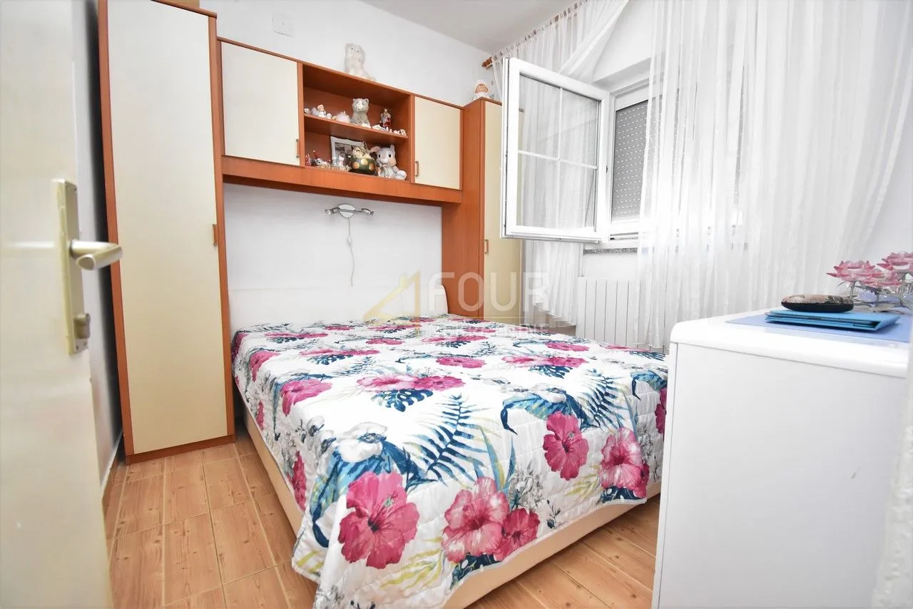 otok krk, kuća s 3 apartmana i pogledom na more - slika 10