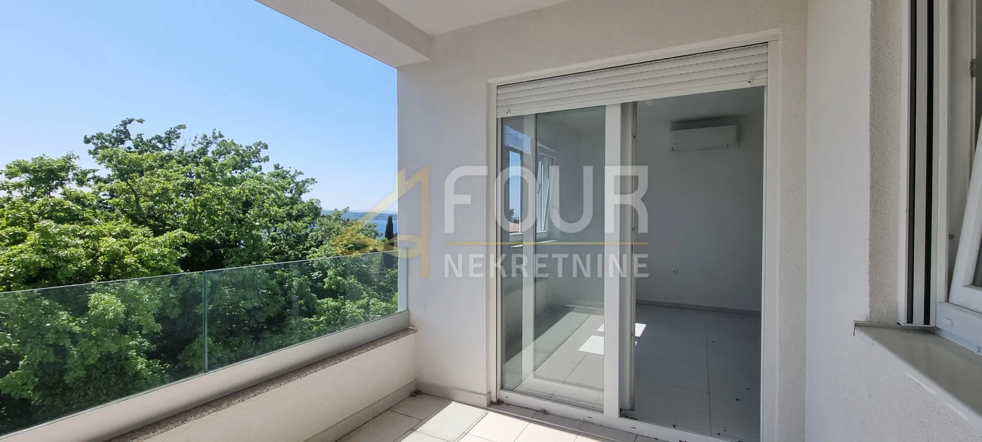 crikvenica, novogradnja, 54.68m2, 2s+db, lođa, pogled na more - slika 2