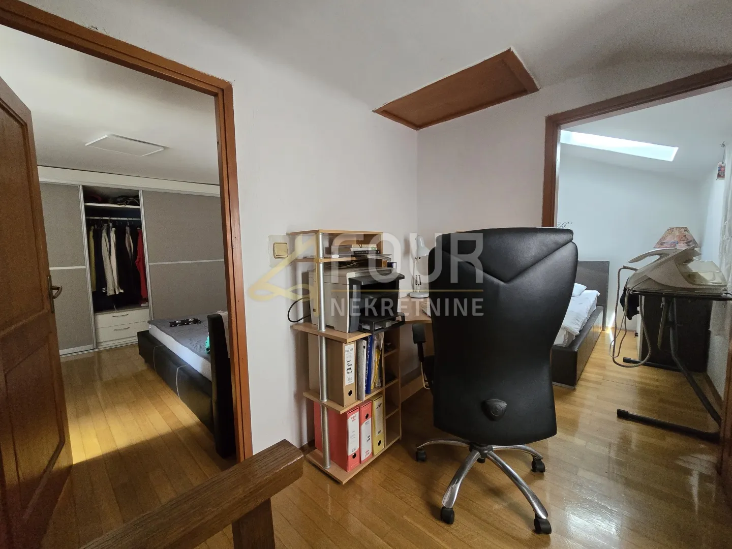 otok cres, adaptirana kuća u starom gradu, 70m od mora! - slika 6