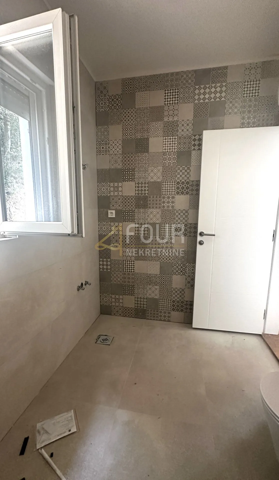 otok rab, kampor, novogradnja - kuća, 150m od mora - slika 8