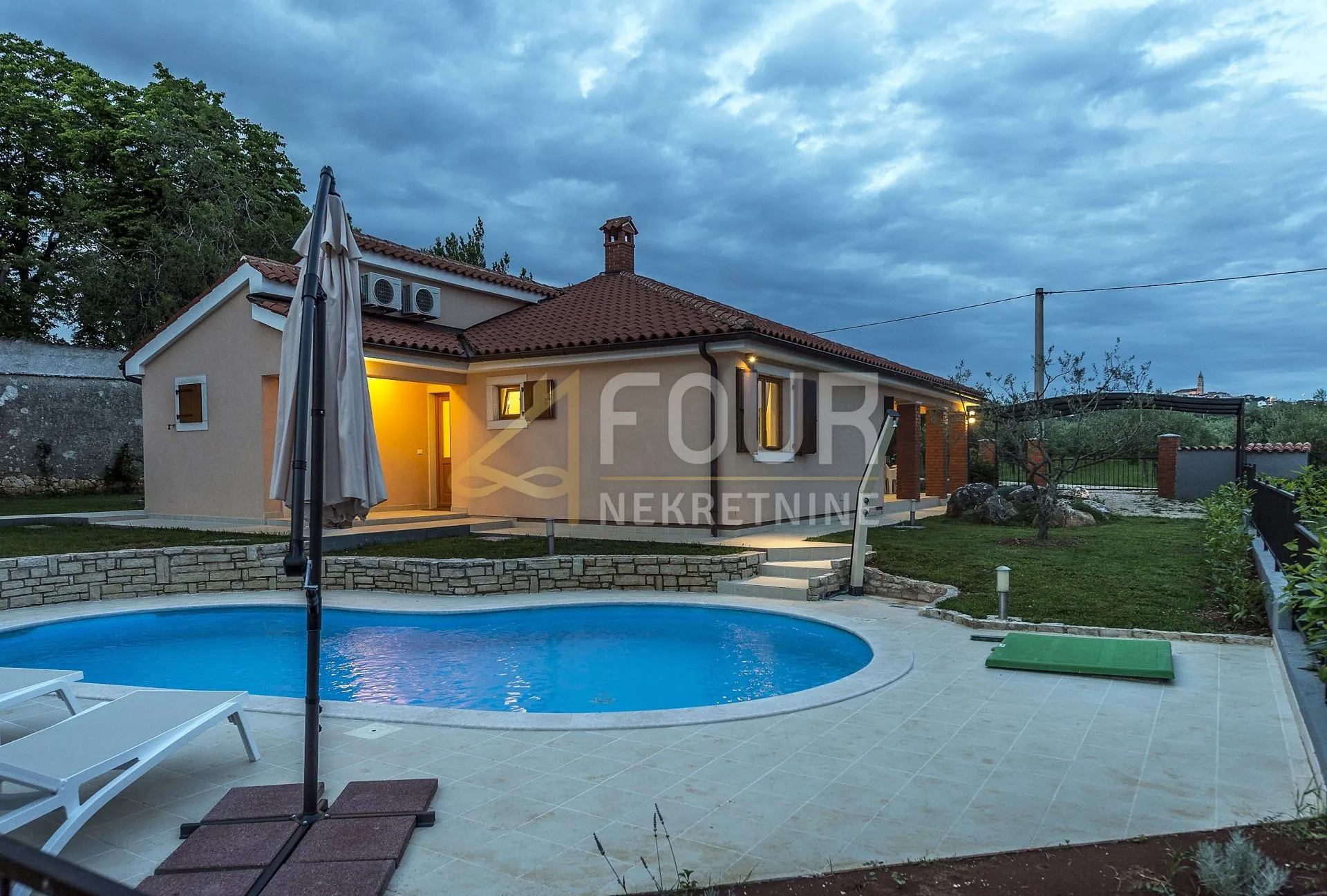 istra, višnjan, 3 prekrasne vile s bazenima - slika 30