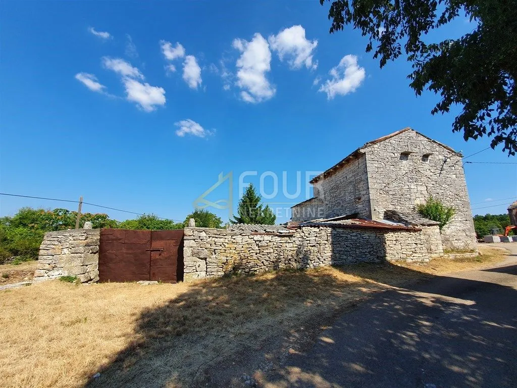 ISTRA, SVETVINČENAT, Kuća za prodaju 104.000€