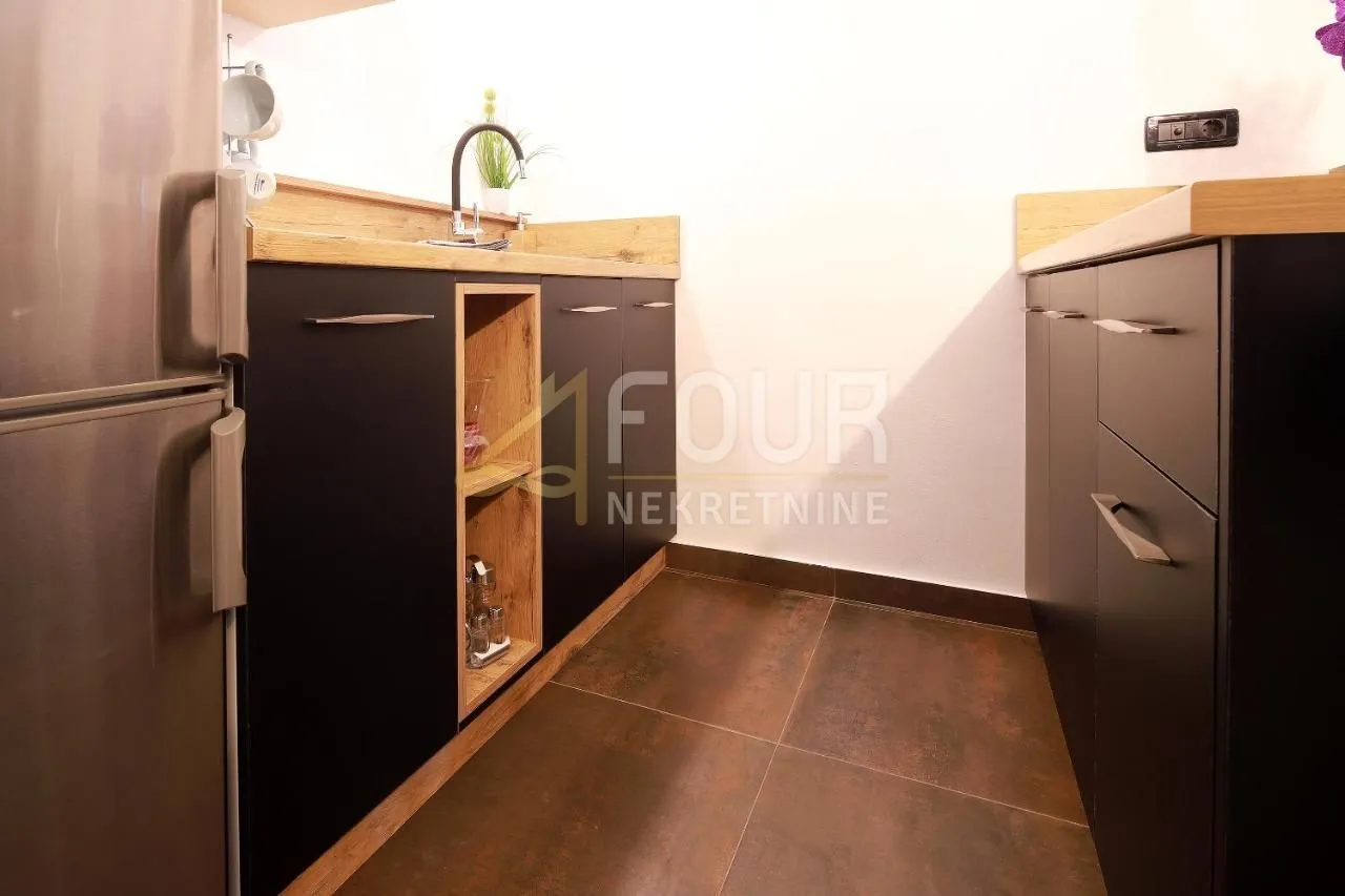 rijeka - strogi centar, 94.61m2 u naravi 3 luksuzna apartmana - slika 5