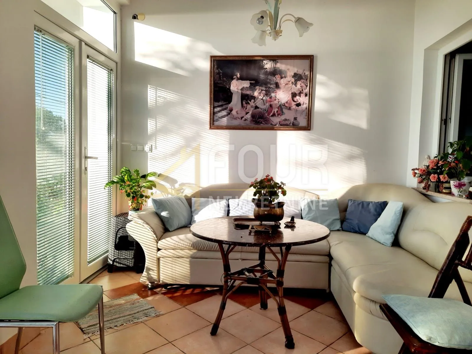 Opatija, 127.20m2, 2 stana - 3s+db i 1s+db