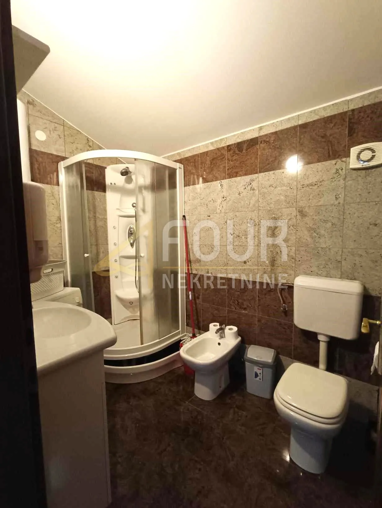 opatija, vila s 15 stanova, 400m od mora! - slika 12