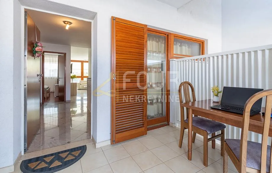 istra, rovinj, 69.60m2, 2s+db, lođa, garažno parkirno mjesto - slika 7
