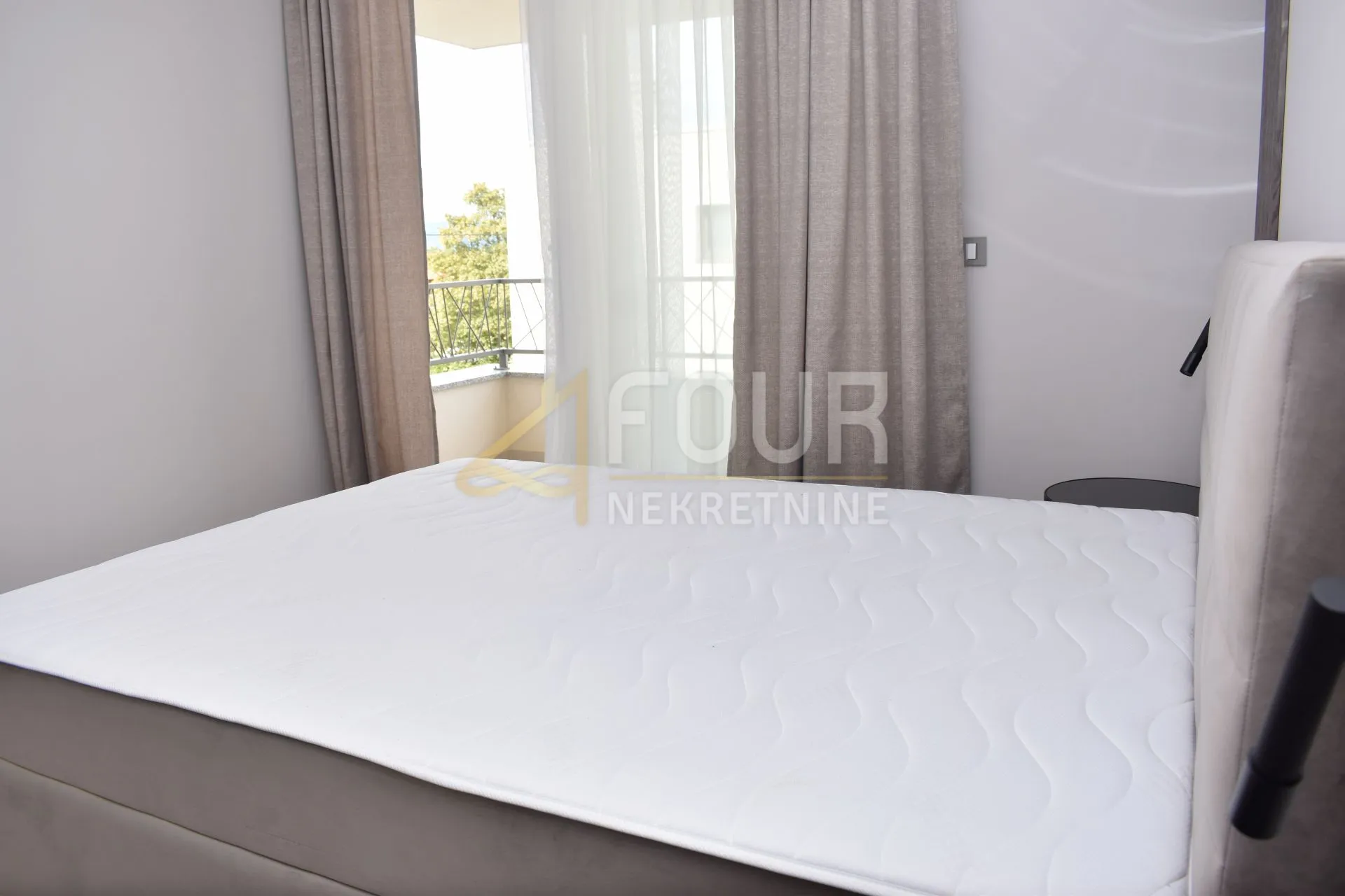 otok krk, malinska - okolica, moderna vila s bazenom - slika 26