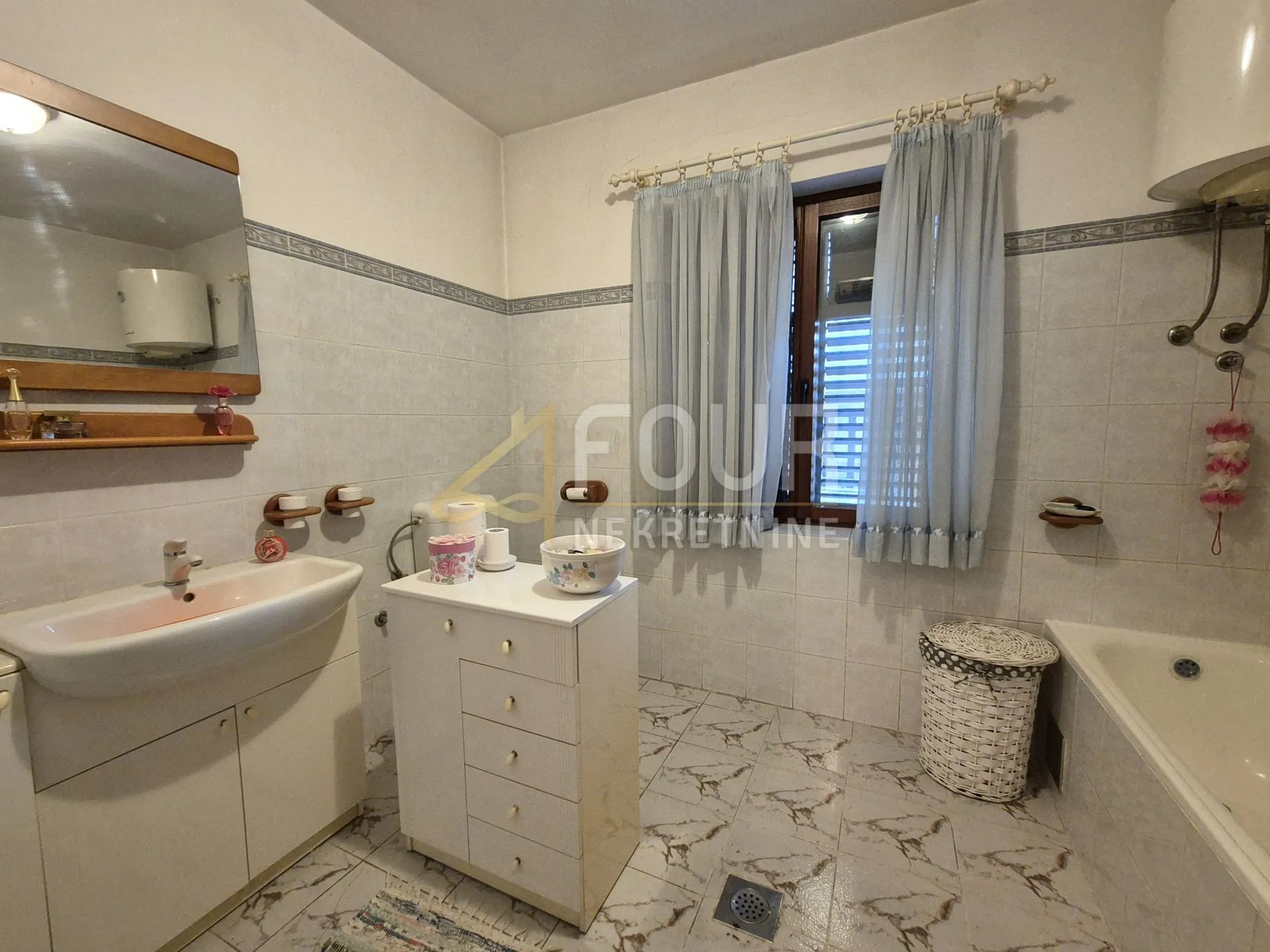 rijeka, srdoči, 72.92m2, 1s+db, lođa, pogled na more - slika 5