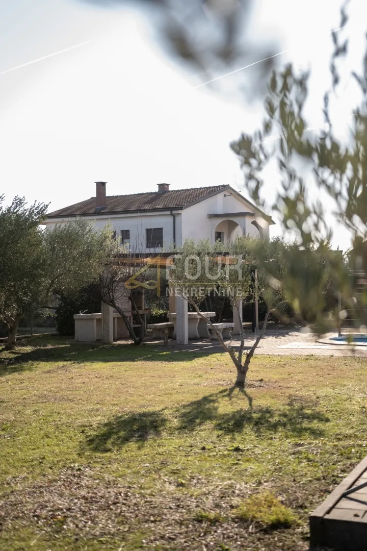 otok krk, krk, 399m2, kuća s bazenom - slika 2