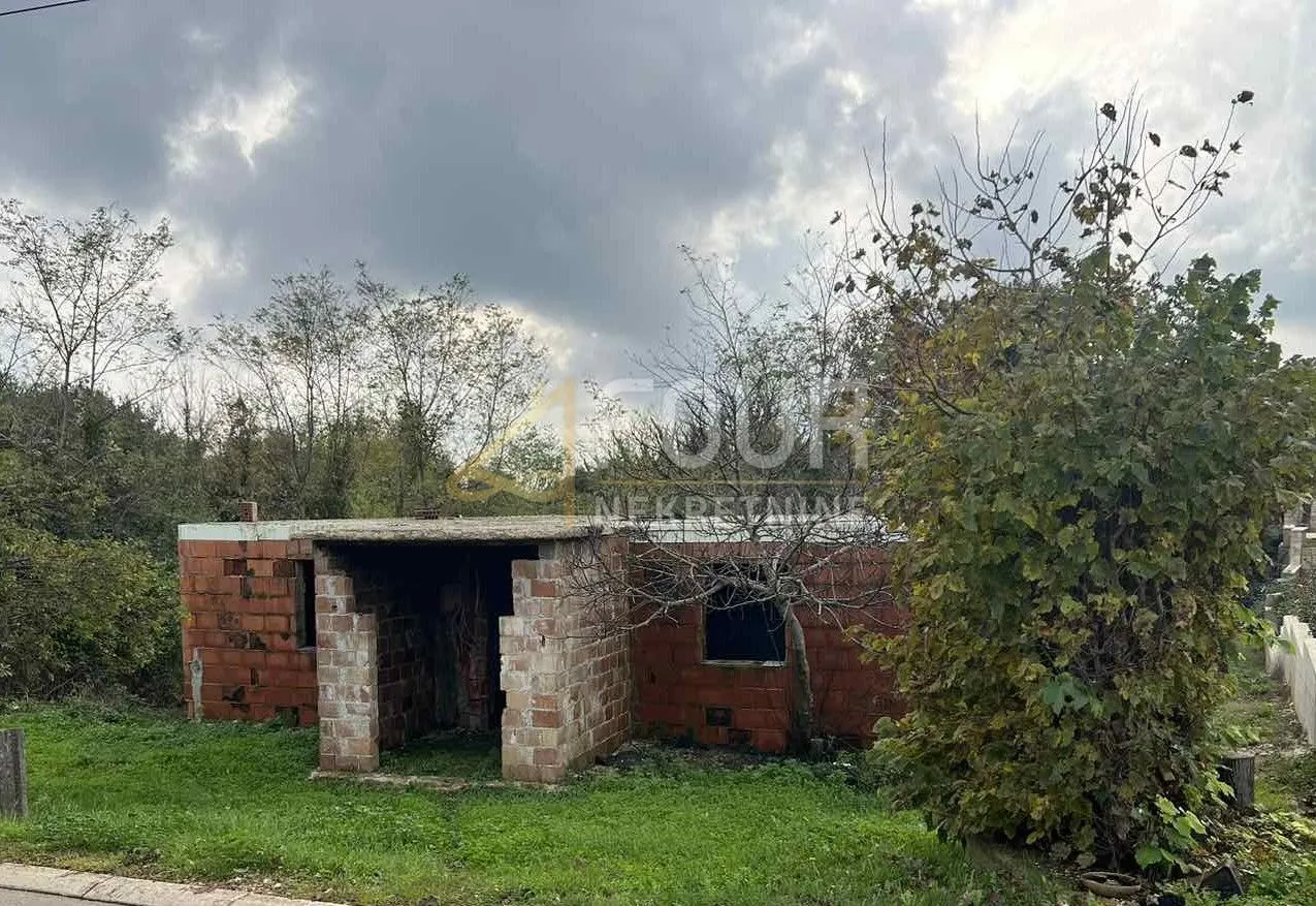 istra, marčana - okolica, zemljište 563m2 sa započetom gradnjom - slika 2