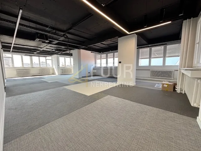Rijeka, širi Centar, poslovni prostor, 140.56m2