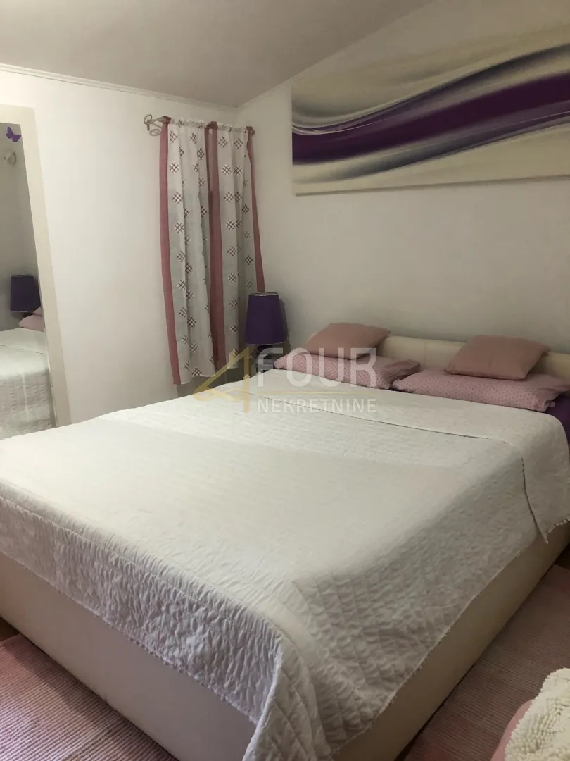 otok cres, valun, kuća s 2 stana, 180m2 - slika 8
