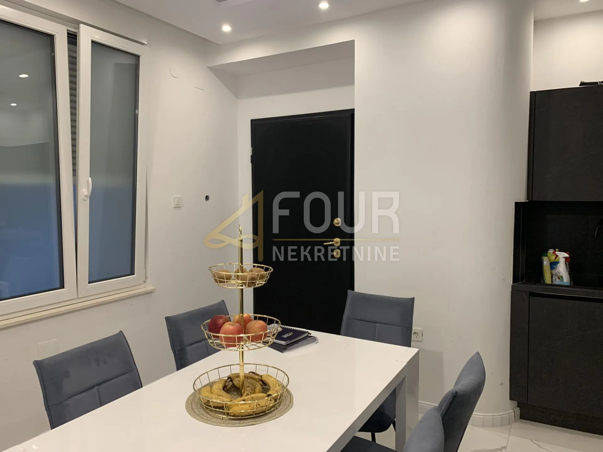 rijeka, centar, 101.39m2, uređen 3s+db, balkon - slika 6