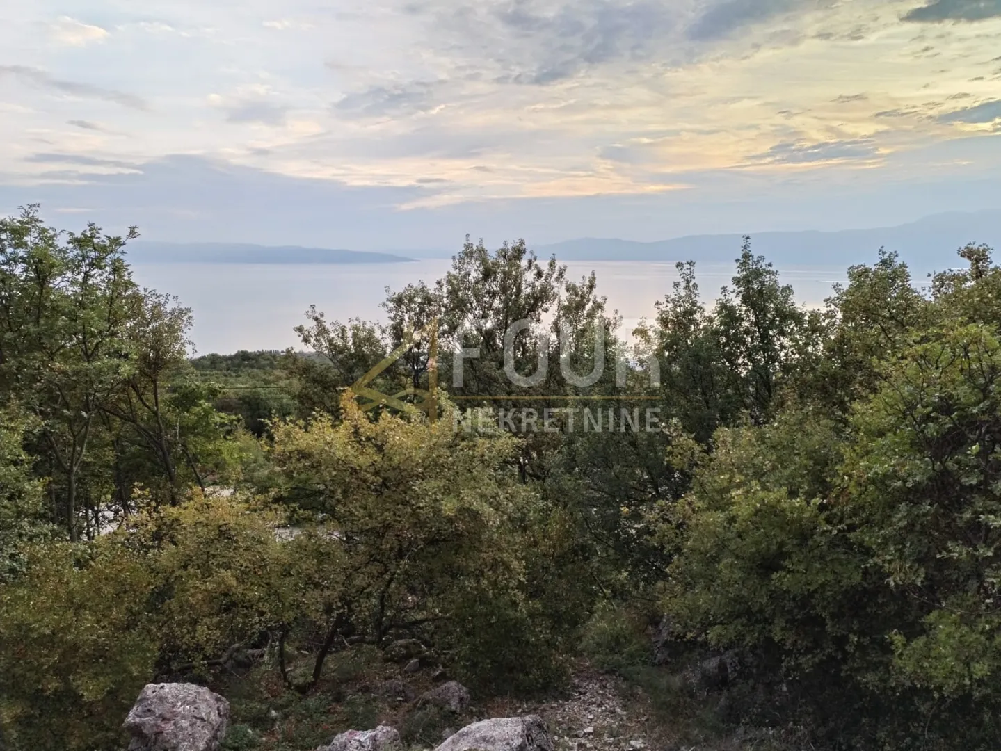 kostrena, građevinsko zemljište, 1.875m2 - slika 3