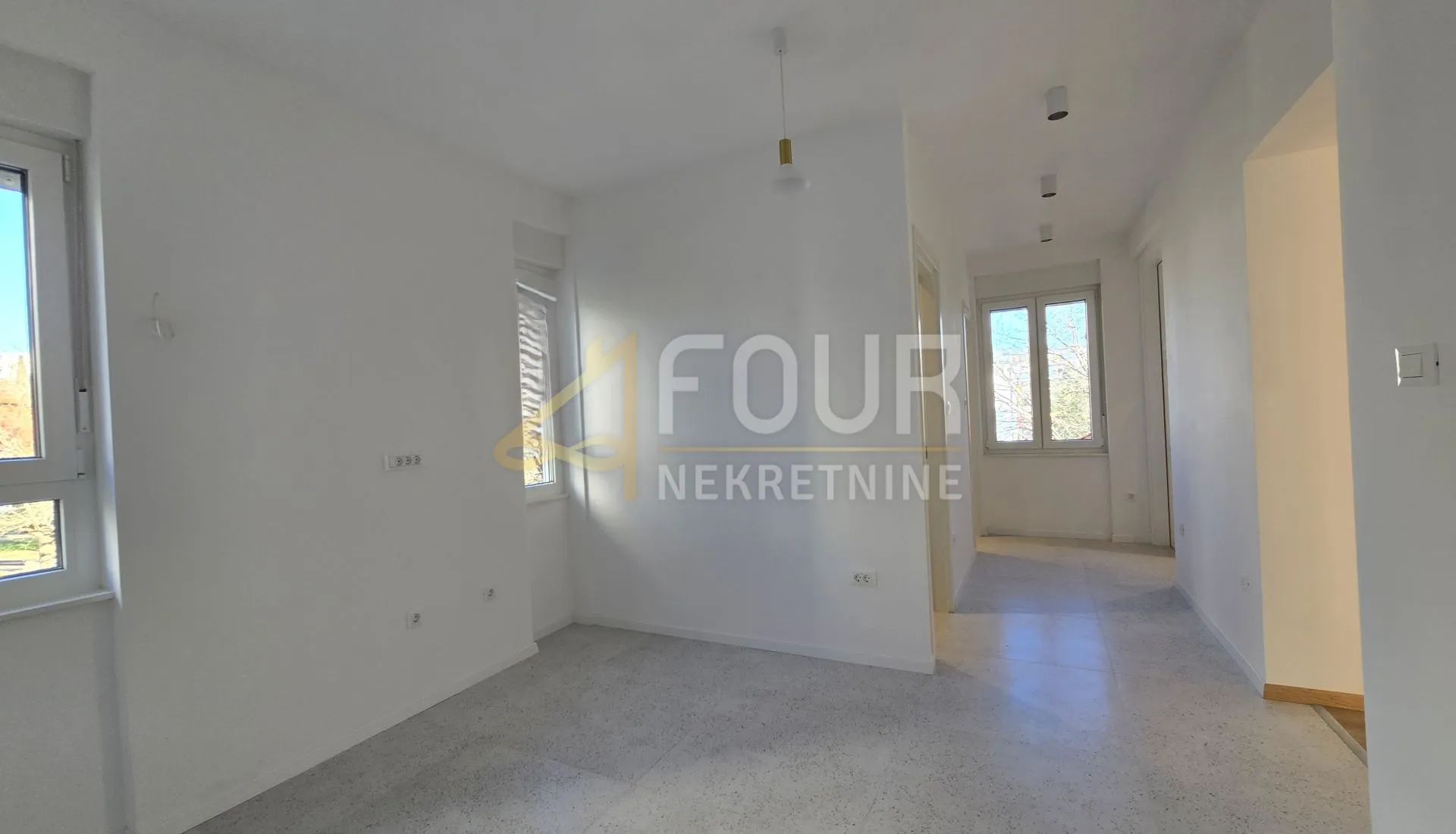 rijeka, vojak, 97m2, 3skl, balkon - slika 12