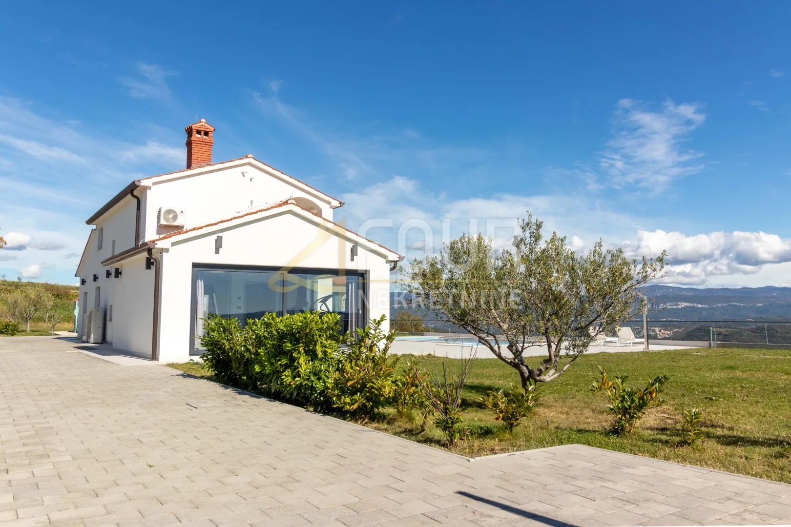 istra, buzet, luksuzna vila s bazenom - slika 42