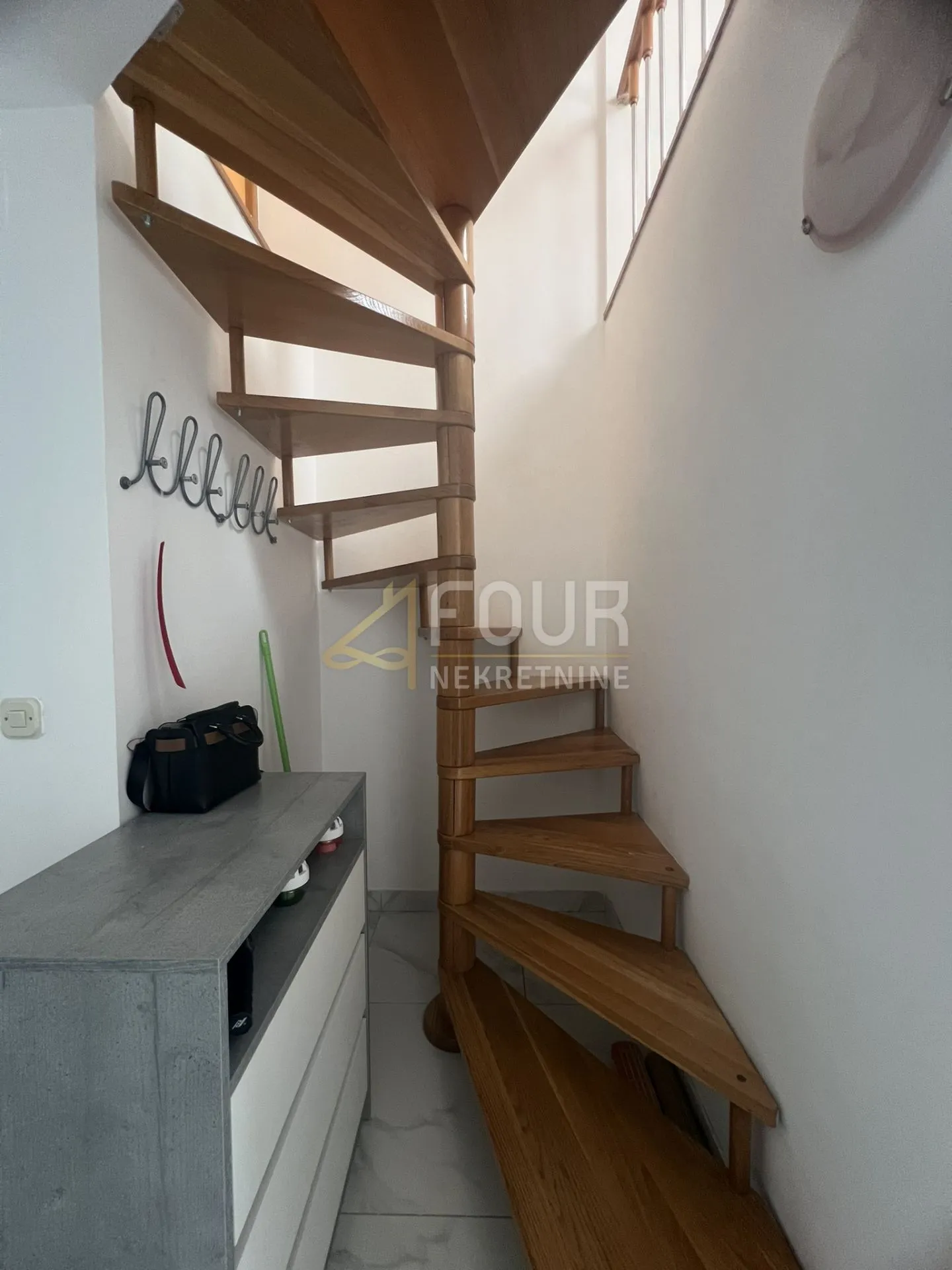 crikvenica, dramalj, 83.50m2, stan s galerijom, lođa, pogled na more - slika 17