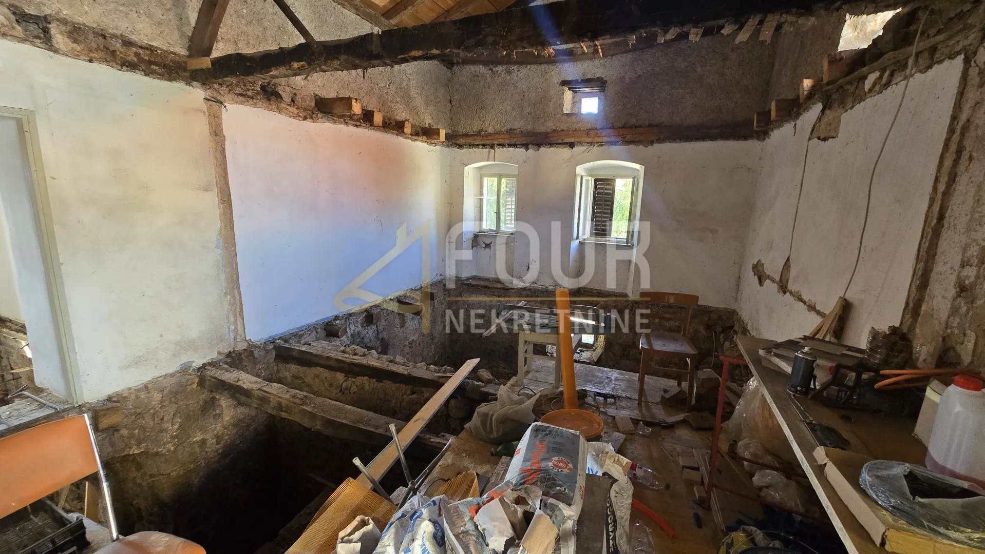 Viškovo, samostojeća kuća za adaptaciju, 120m2
