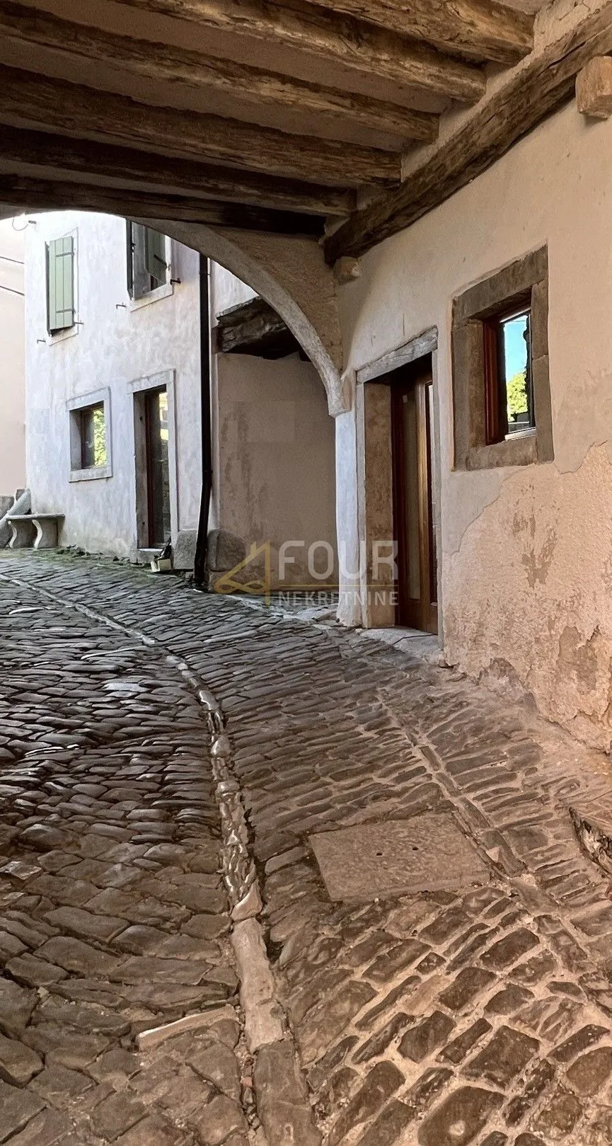 istra, oprtalj, šarmantna kamena vila, 3 apartmana - slika 16