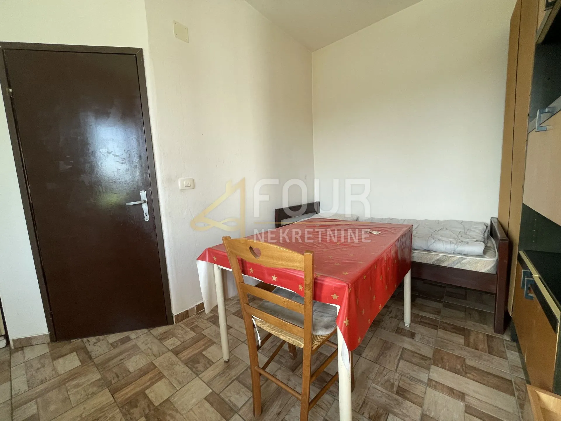 najam, saršoni, 21m2, namješten studio apartman - slika 3