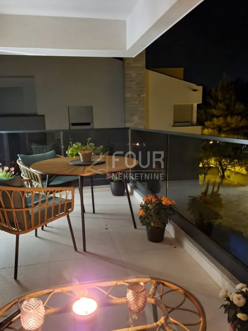 šibenik, vodice, dvojna kuća s 2 stambene jedinice - slika 28