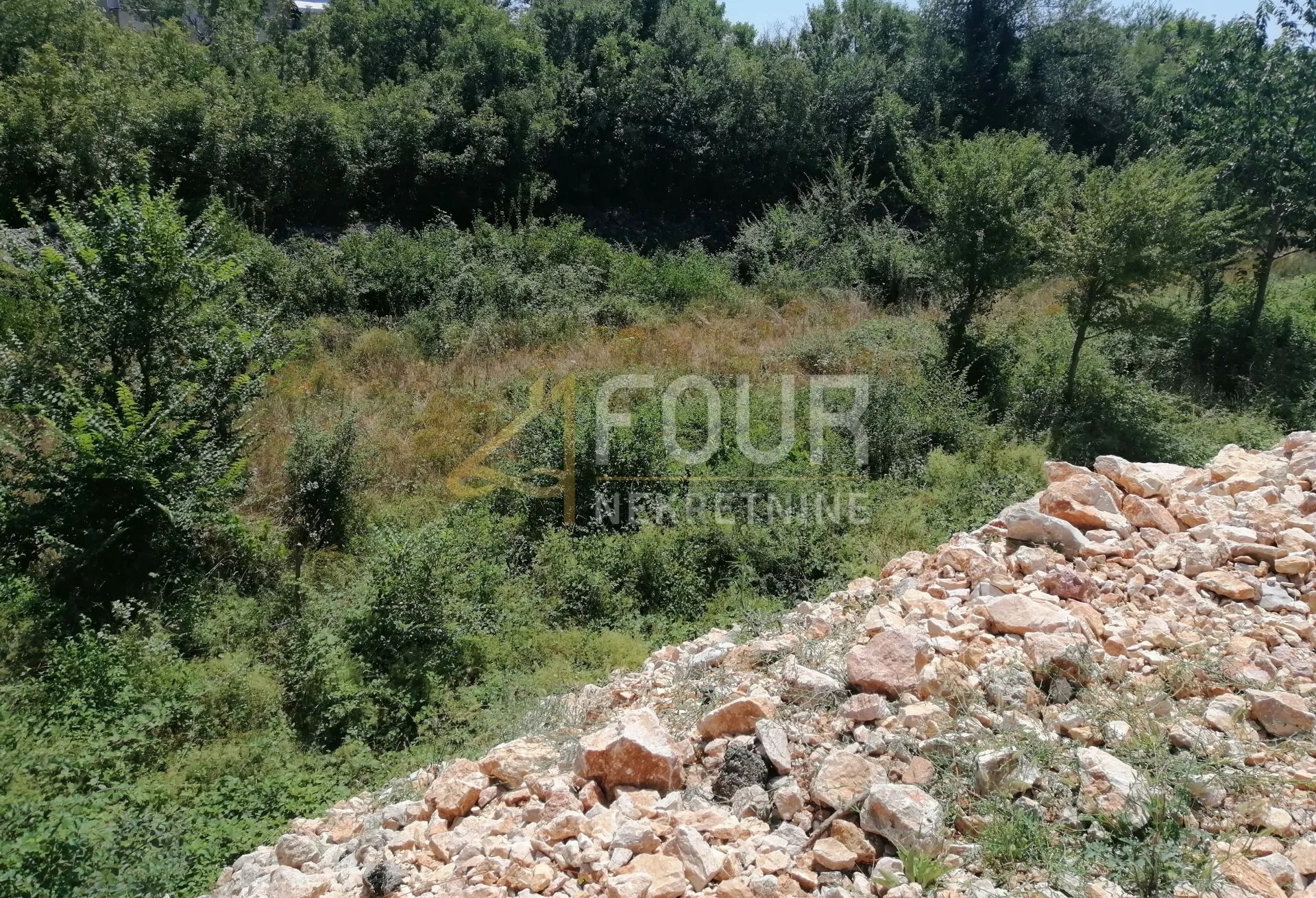Otok Krk, Kras, zemljište 2.038m2 - Kras, Dobrinj